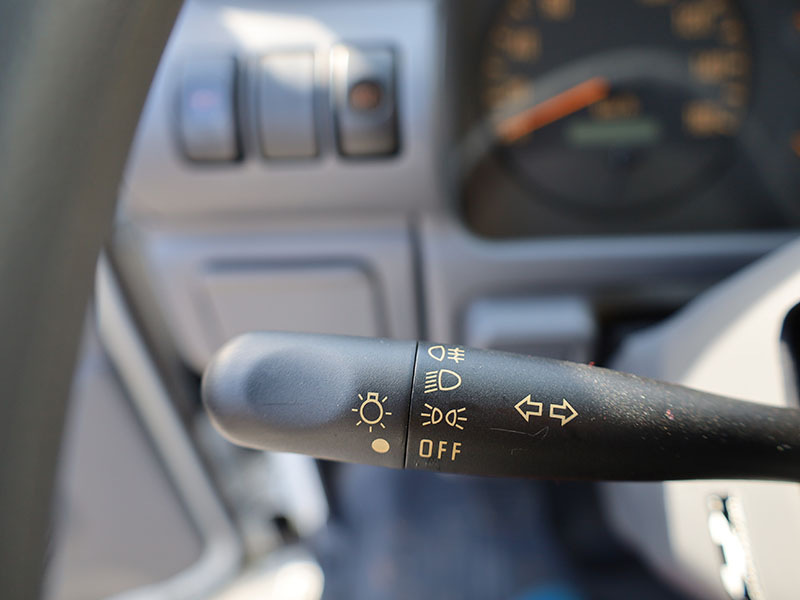 ISUZU NKR55 Cab-Chassis