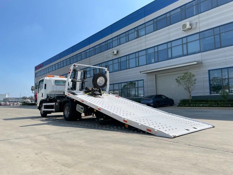 isuzu Kv600 4-Ton Wrecker Turck (LHD) 130HP One to Two Trailer