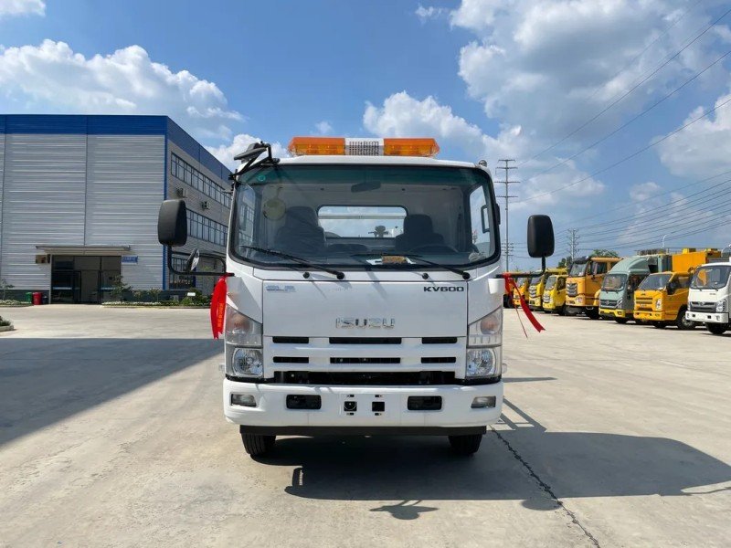isuzu Kv600 4-Ton Wrecker Turck (LHD) 130HP One to Two Trailer