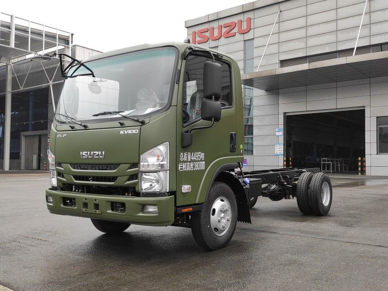 Isuzu KV100 Light Commercial Truck – Meeting Euro 6 Standards, Boasting a 4.5-Ton Payload, and Fuel-Efficient for Urban Logistics Operations