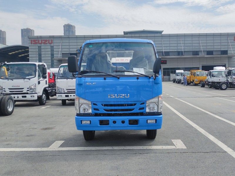 Revealing the ISUZU 100p Chassis: Exceptional Durability and Dependability to Meet Your Business Requirements