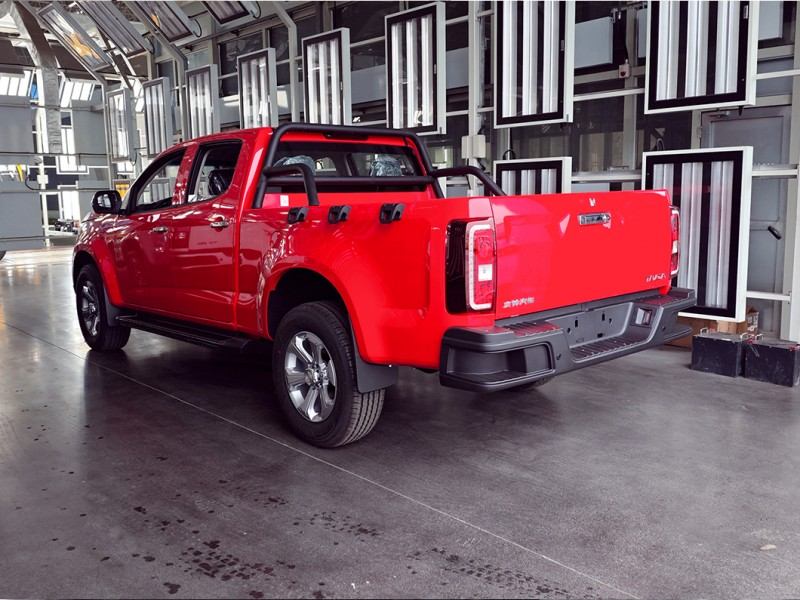 LHD Japan Taga H Diesel 3.0t 4WD/4X4 Mt/Manual off-Road Double Cabin Pickup Truck