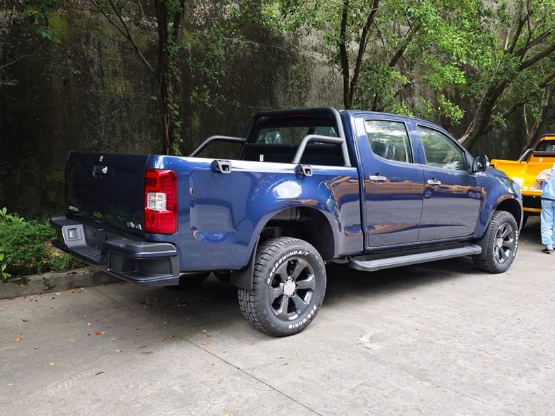 New Car Qing-Ling T28 Pickup Trucks 4WD/2WD Diesel on Sale