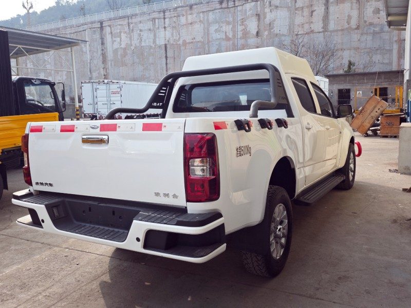 ISUZU TAGA 4WD Diesel Pickup Truck Heavy Duty for Mining Construction