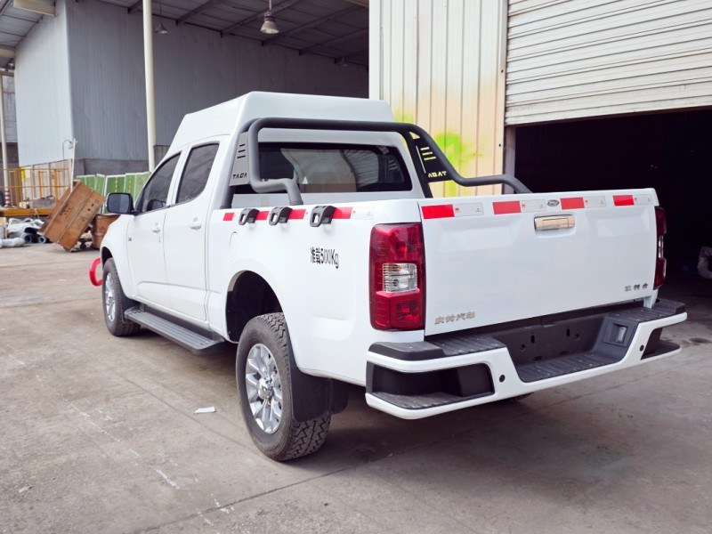 ISUZU TAGA 4WD Diesel Pickup Truck Heavy Duty for Mining Construction