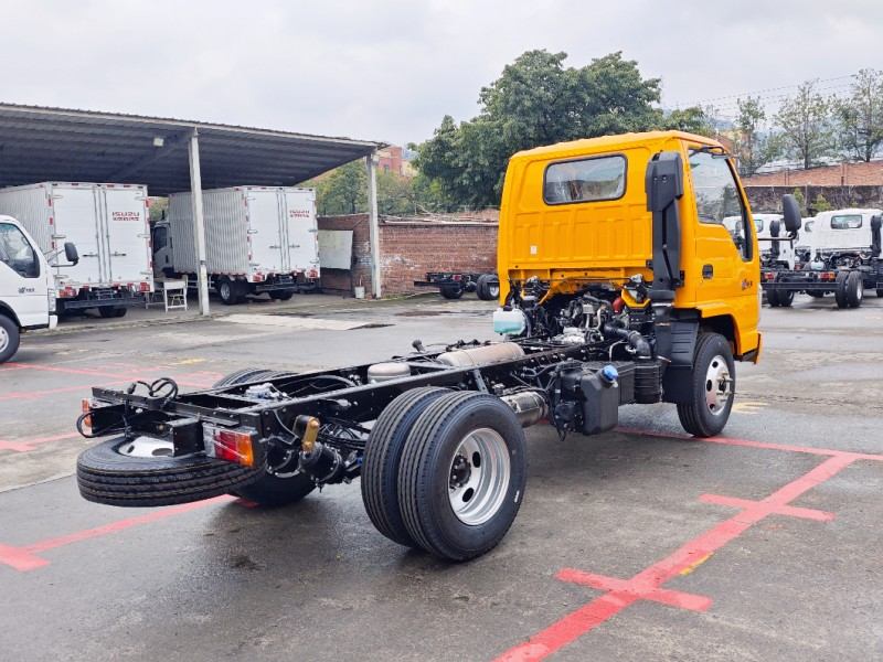 Euro 6 Isuzu NHR 100P 4x2 Single Cab Diesel Chassis Truck