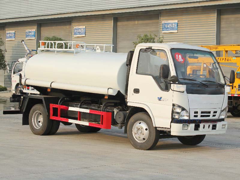 NQR drinkable water tanker truck NQR drinkable water tanker truck