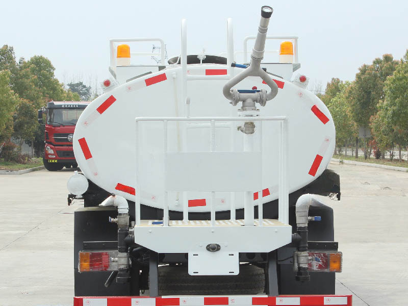 NQR drinkable water tanker truck NQR drinkable water tanker truck