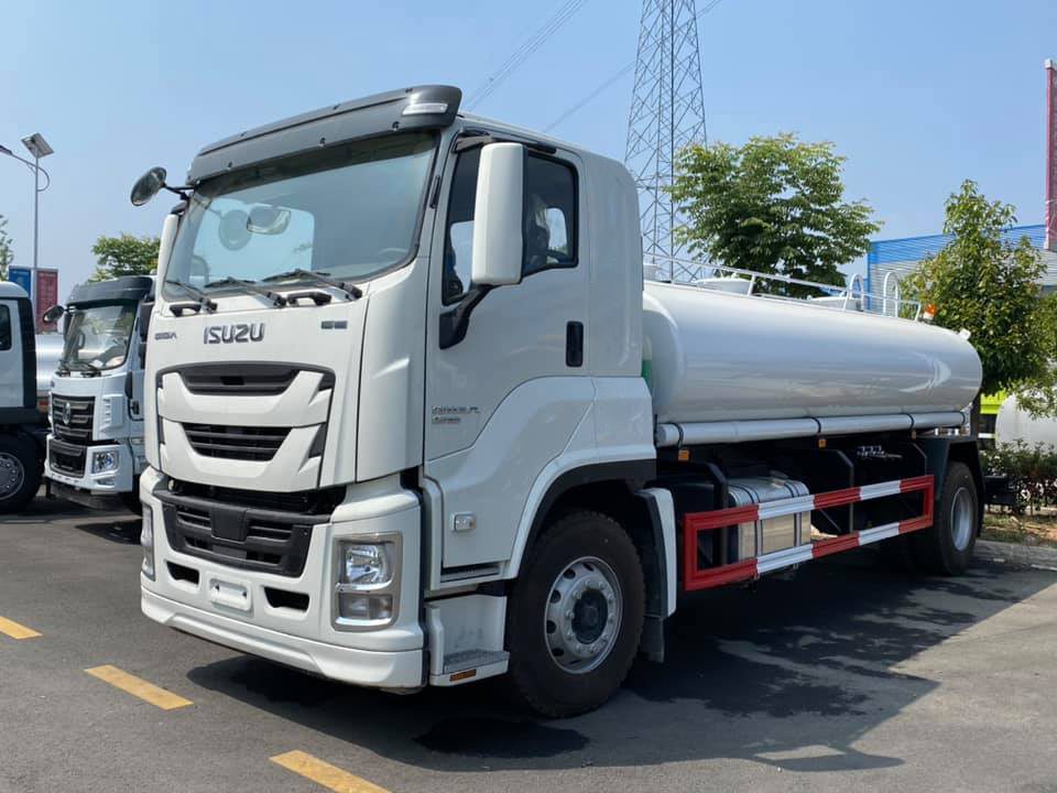 GIGA potable water service tanker