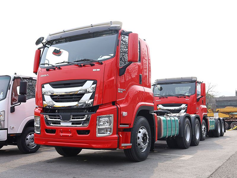 ISUZU GIGA Heavy-duty truck engine 6WG1 diesel 6x4 manual transmission cargo truck for sale