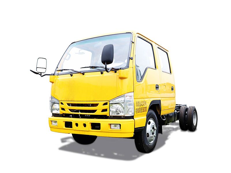 brand new left hand drive 3 ton Isuzu mini truck 4x2 double cabin cargo trucks chassis for sale