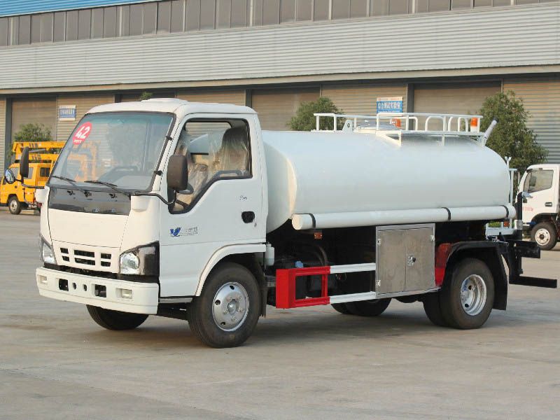 NQR drinkable water tanker truck