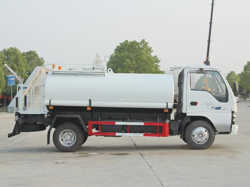 NQR drinkable water tanker truck