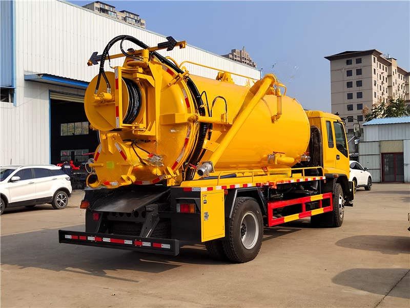 Qingling 10 CBM combination jetting truck