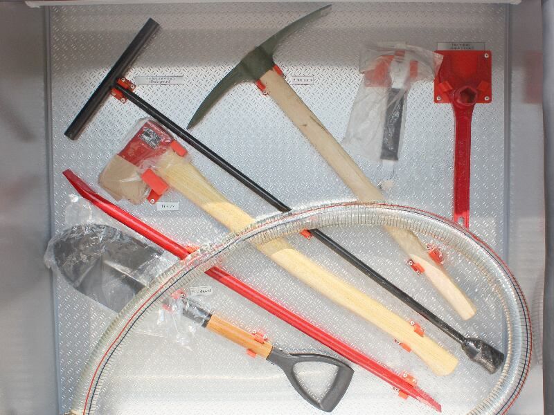 Qingling ELF / NPR Water Foam Fire Engine