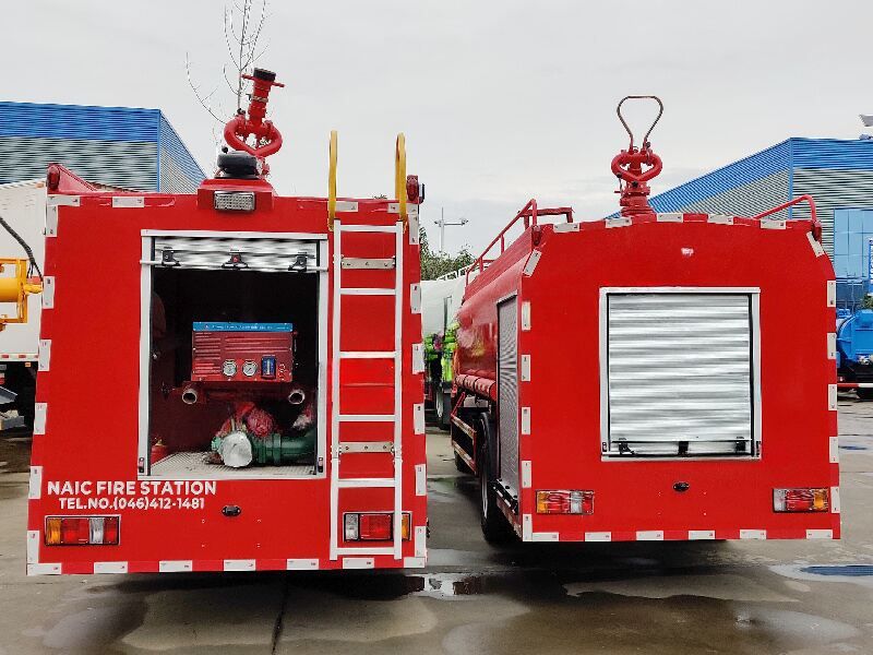 ingling NQR Water Tank Fire Truck