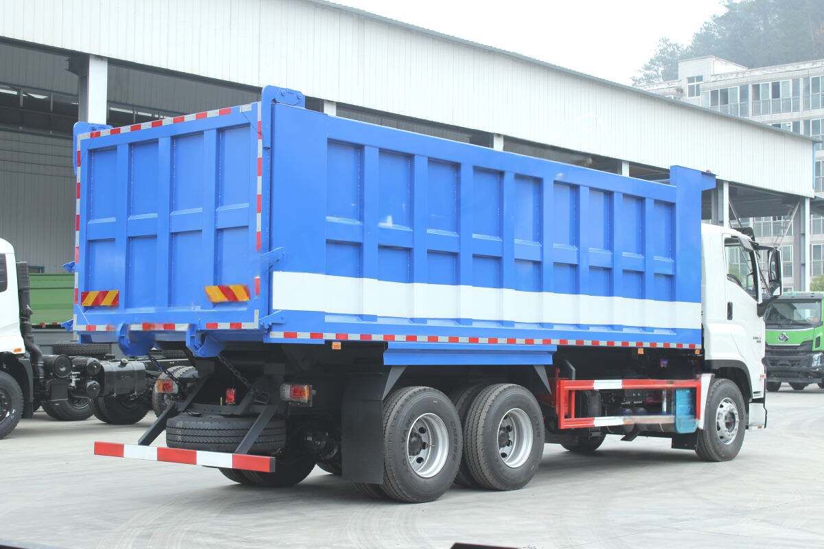 Qingling GIGA 10 wheeler 420HP dump truck