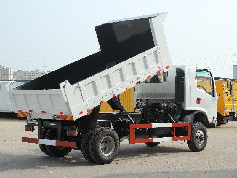 Qingling 4×4 military dump truck