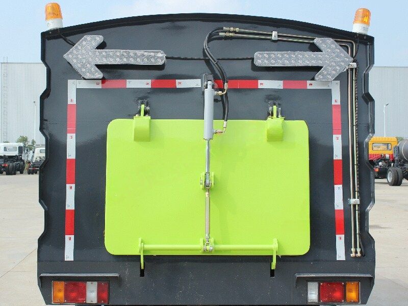 Qingling mini 100P Road Sweeper Truck