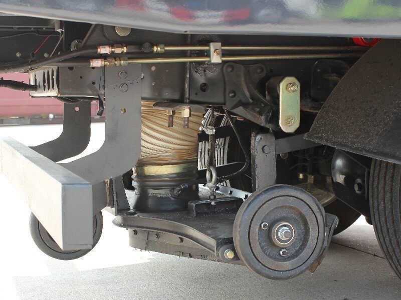 Qingling mini 100P Road Sweeper Truck