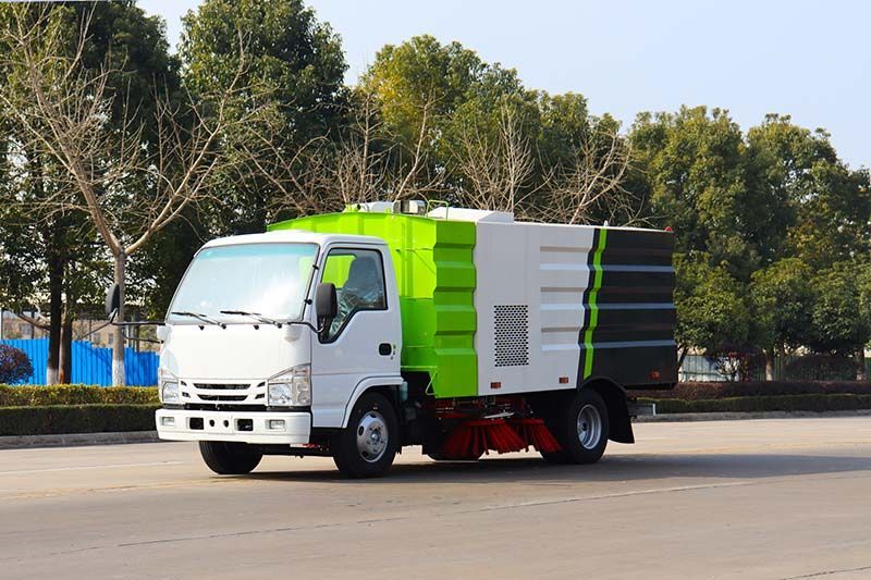 Qingling mini 100P Road Sweeper Truck