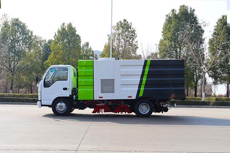 Qingling mini 100P Road Sweeper Truck