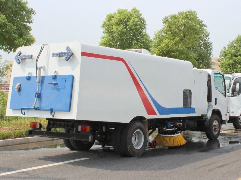 Qingling 700P Dustbin Street Sweeper Truck