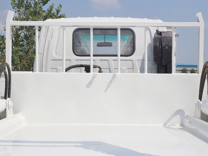 Qingling 4cbm skip loader garbage truck