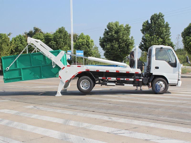 Qingling 4cbm skip loader garbage truck