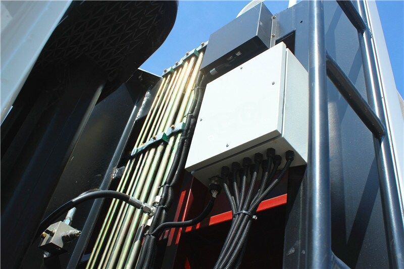 Qingling FVR waste collection truck