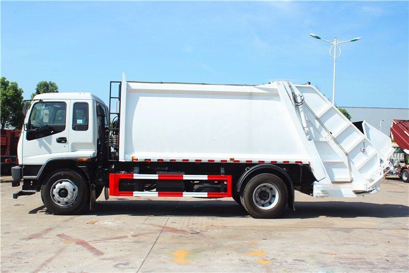 Qingling FVR waste collection truck