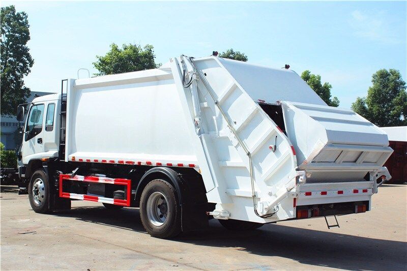 Qingling FVR waste collection truck