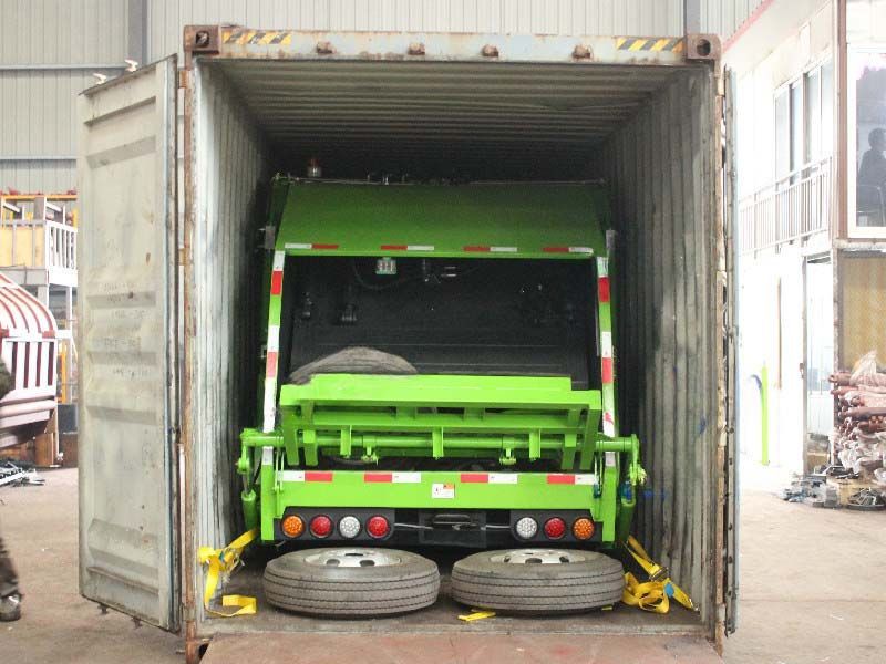 Qingling ELF 8cbm waste compactor refuse truck