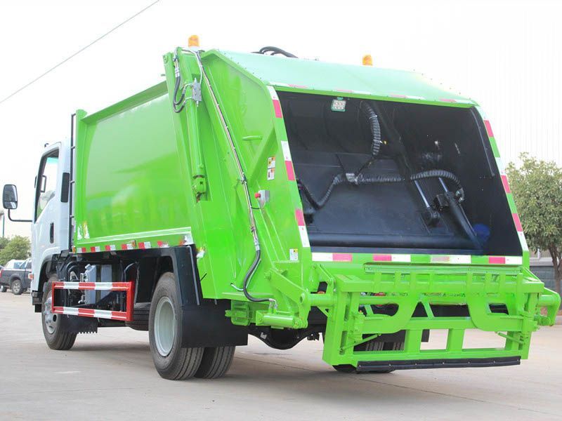 Qingling ELF 8cbm waste compactor refuse truck