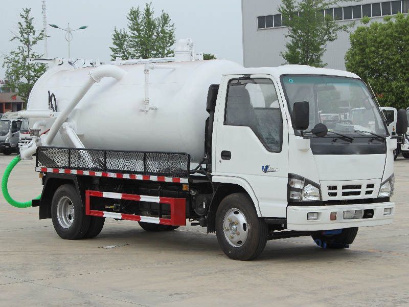 Qingling NKR 6cbm vacuum suction trucks