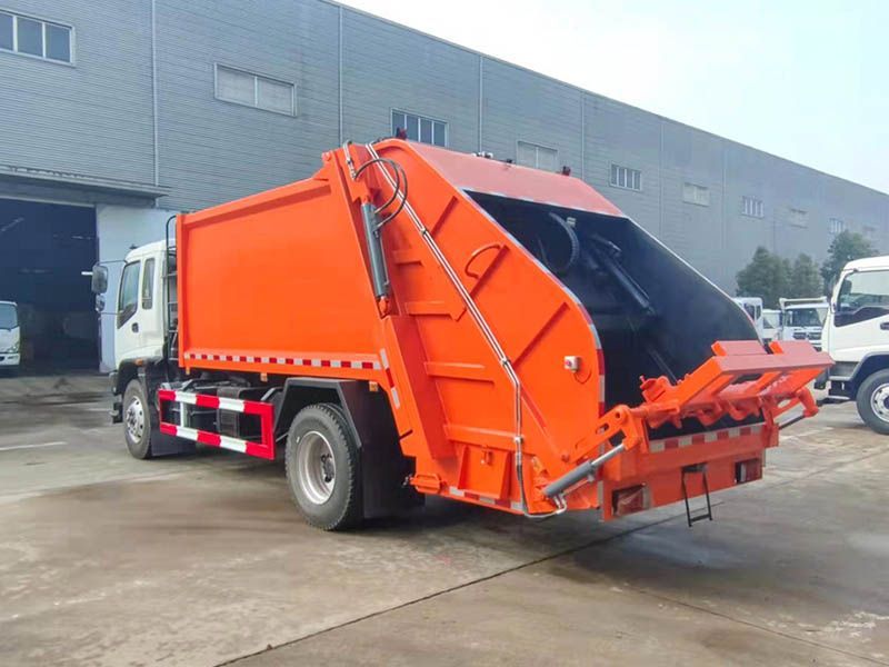 Qingling 240HP 12m³ garbage compactor truck