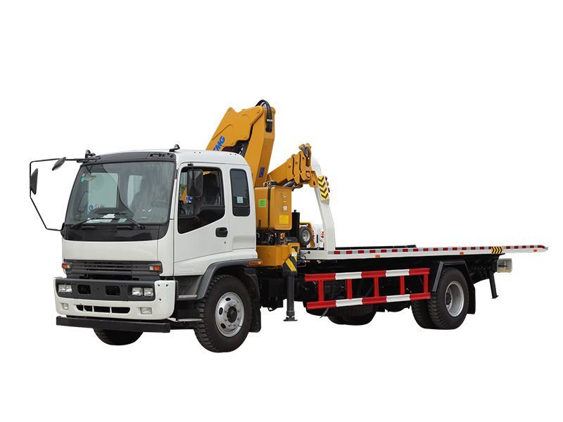 Qingling FTR road wrecker truck