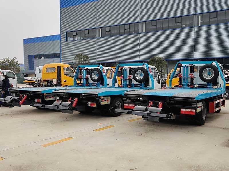 Qingling 3ton mini Flatbed Wrecker Towing Tow Truck