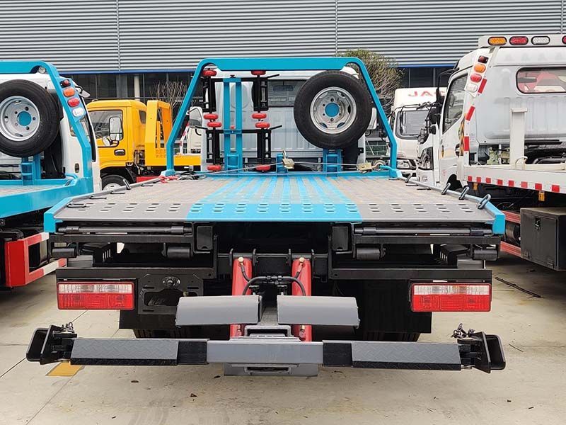 Qingling 3ton mini Flatbed Wrecker Towing Tow Truck