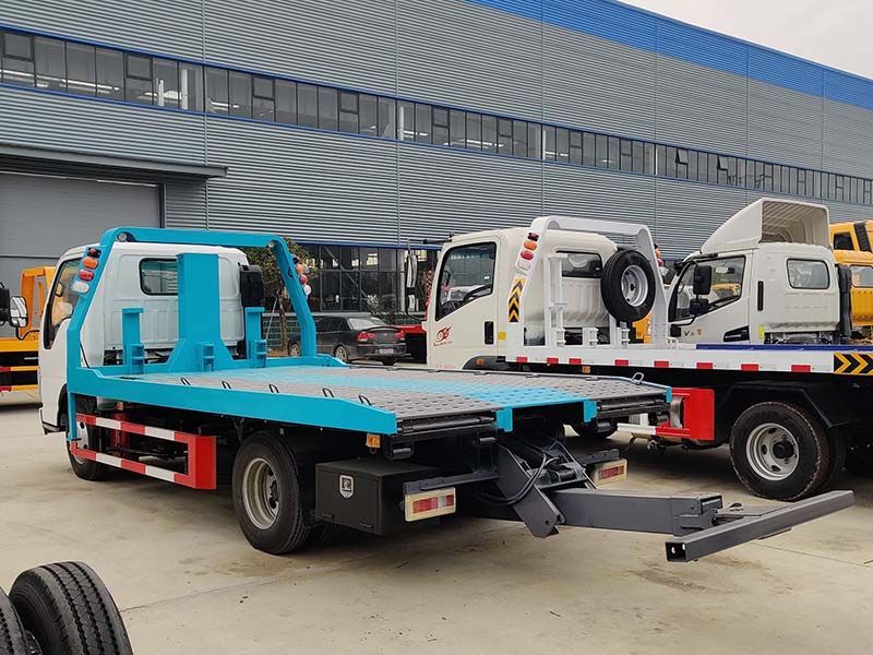 Qingling 3ton mini Flatbed Wrecker Towing Tow Truck