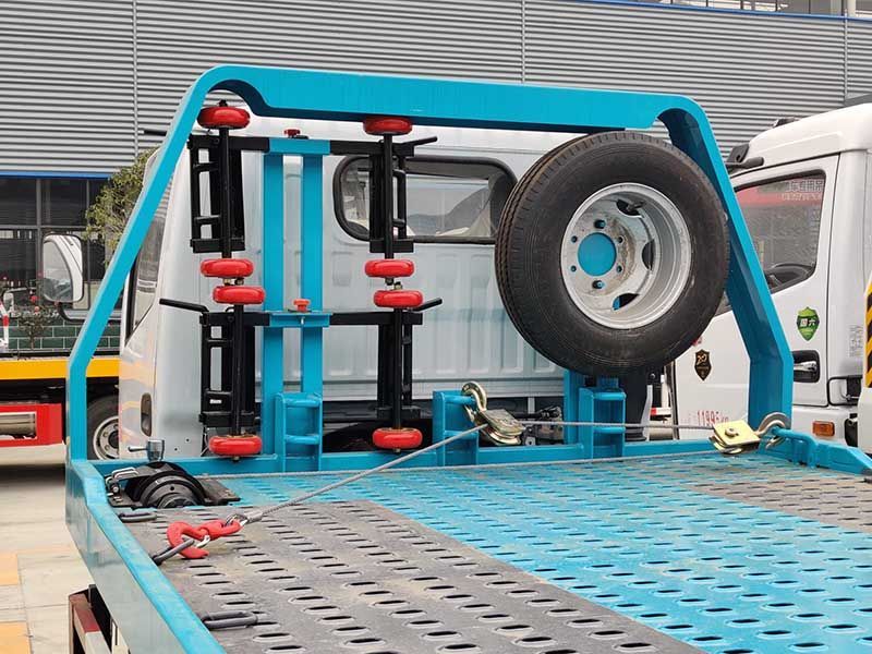 Qingling 3ton mini Flatbed Wrecker Towing Tow Truck