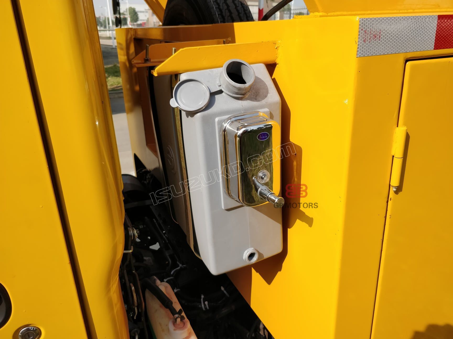 Qingling mini 3tons 5tons Emergency Wrecker Trucks with underlift