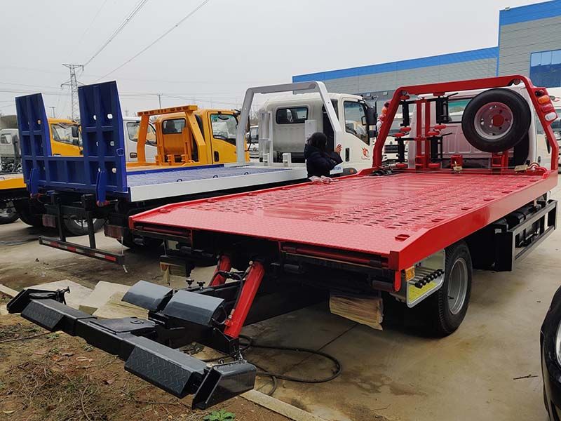 Qingling ELF 100P 3tons Tow Truck Underlift Wrecker 4tons 5tons 6tons Wrecker Body Flatbed Platform Wrecker Truck Price