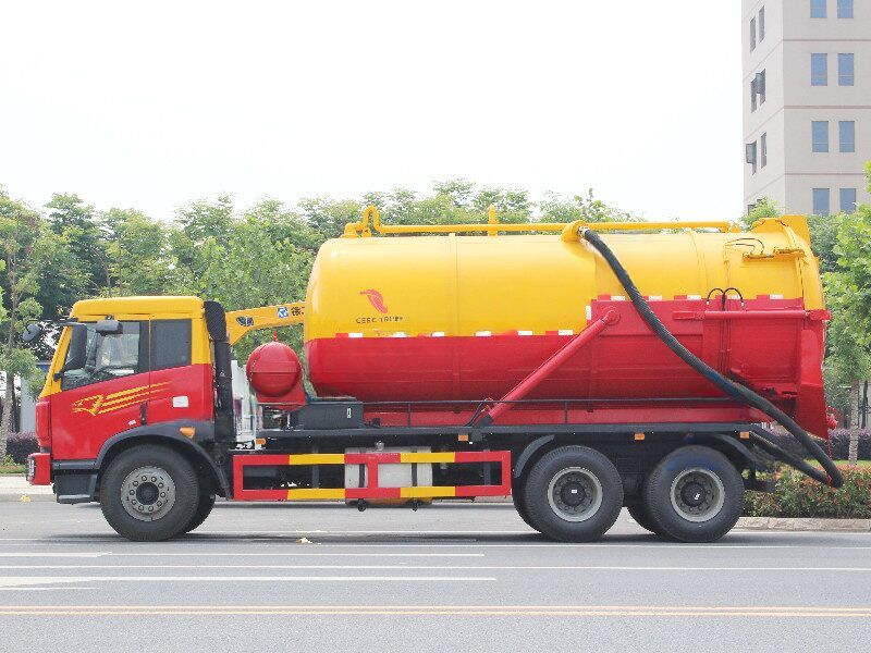 Qingling GIGA cesspit emptier tank truck