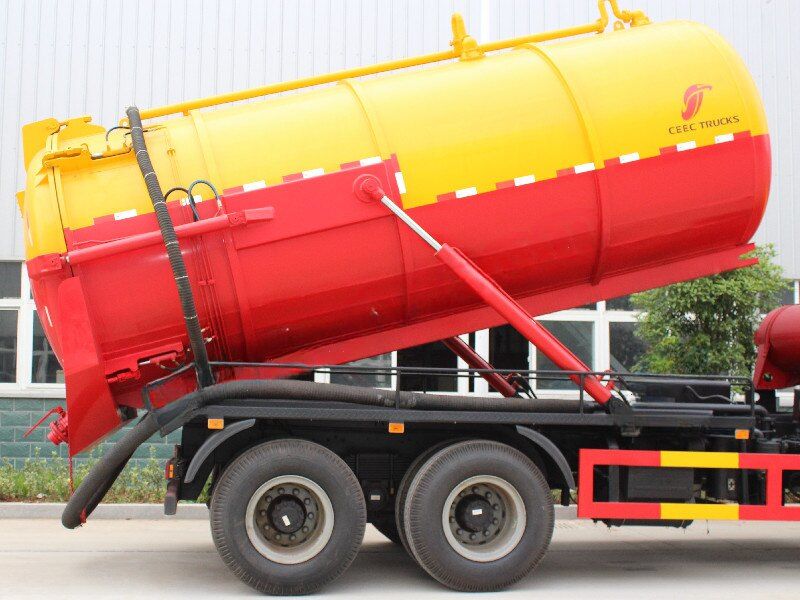 Qingling GIGA cesspit emptier tank truck