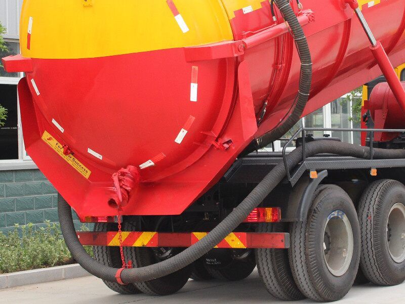 Qingling GIGA cesspit emptier tank truck