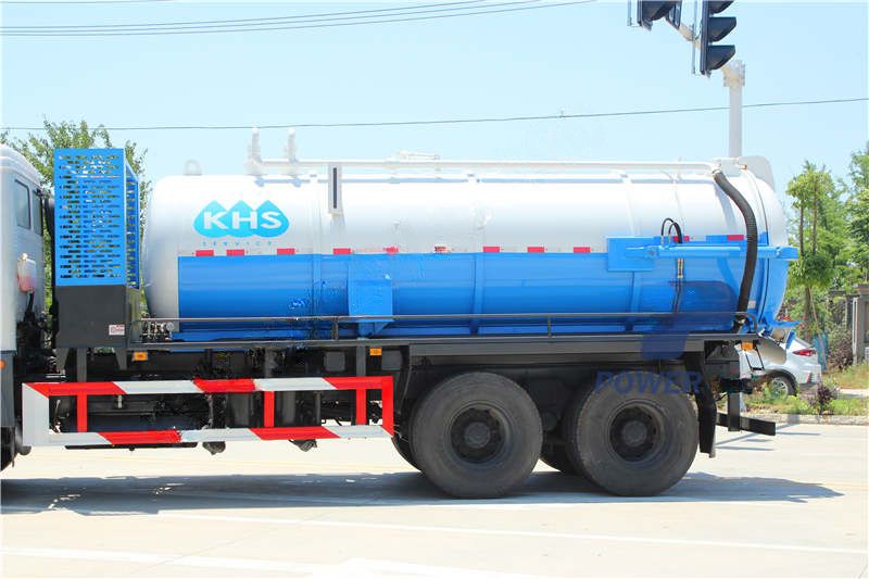 Qingling FVZ septic pumper truck