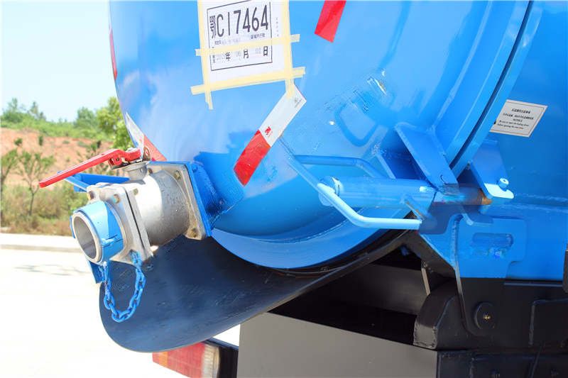 Qingling FVZ septic pumper truck