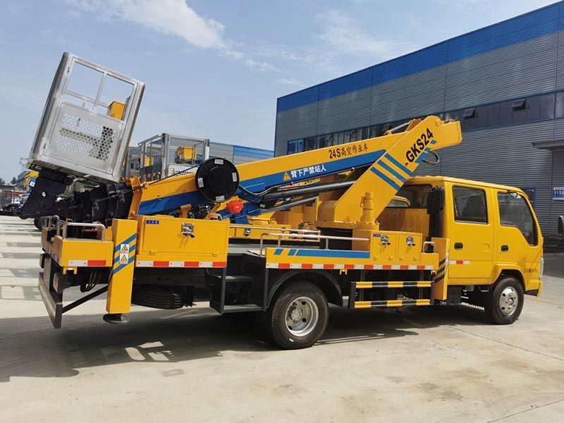 Aerial Lift Manlifter Trucks lsuzu