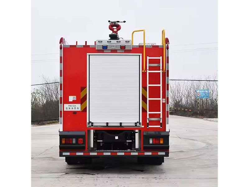 Isuzu Giga FVR 34 1000 gallons Fire Fighting Vehicles